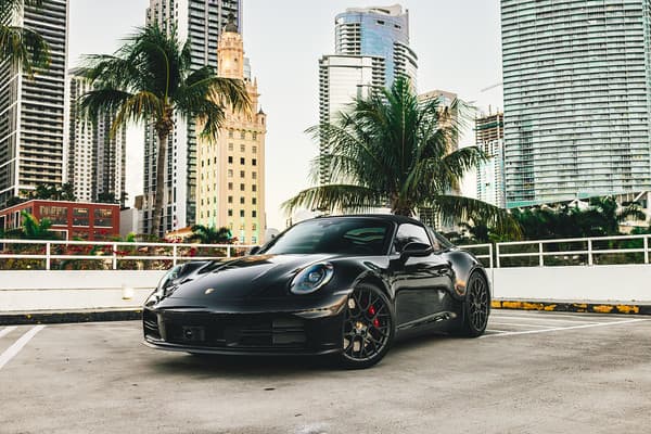 2025-porsche-911-targa-4s-1-4-cu