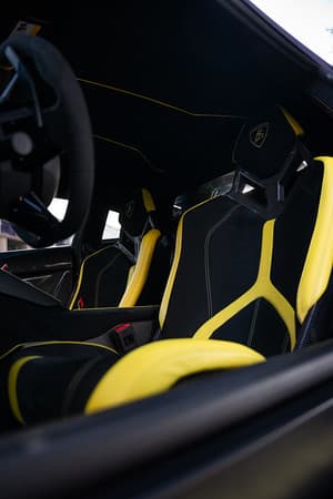 aventador-svj-gintani