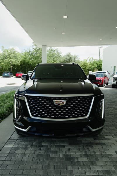 escalade-esv-sport-2025