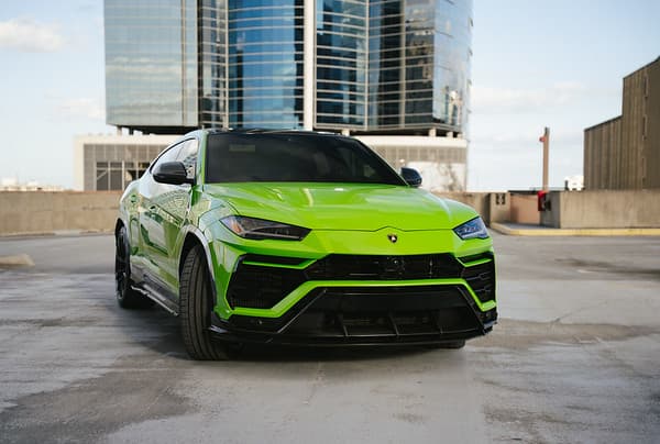 lamborghini-urus