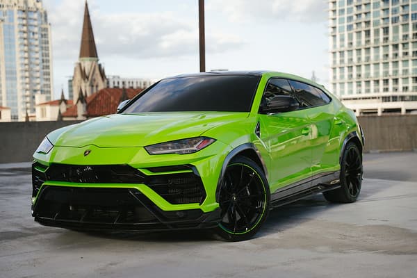 lamborghini-urus