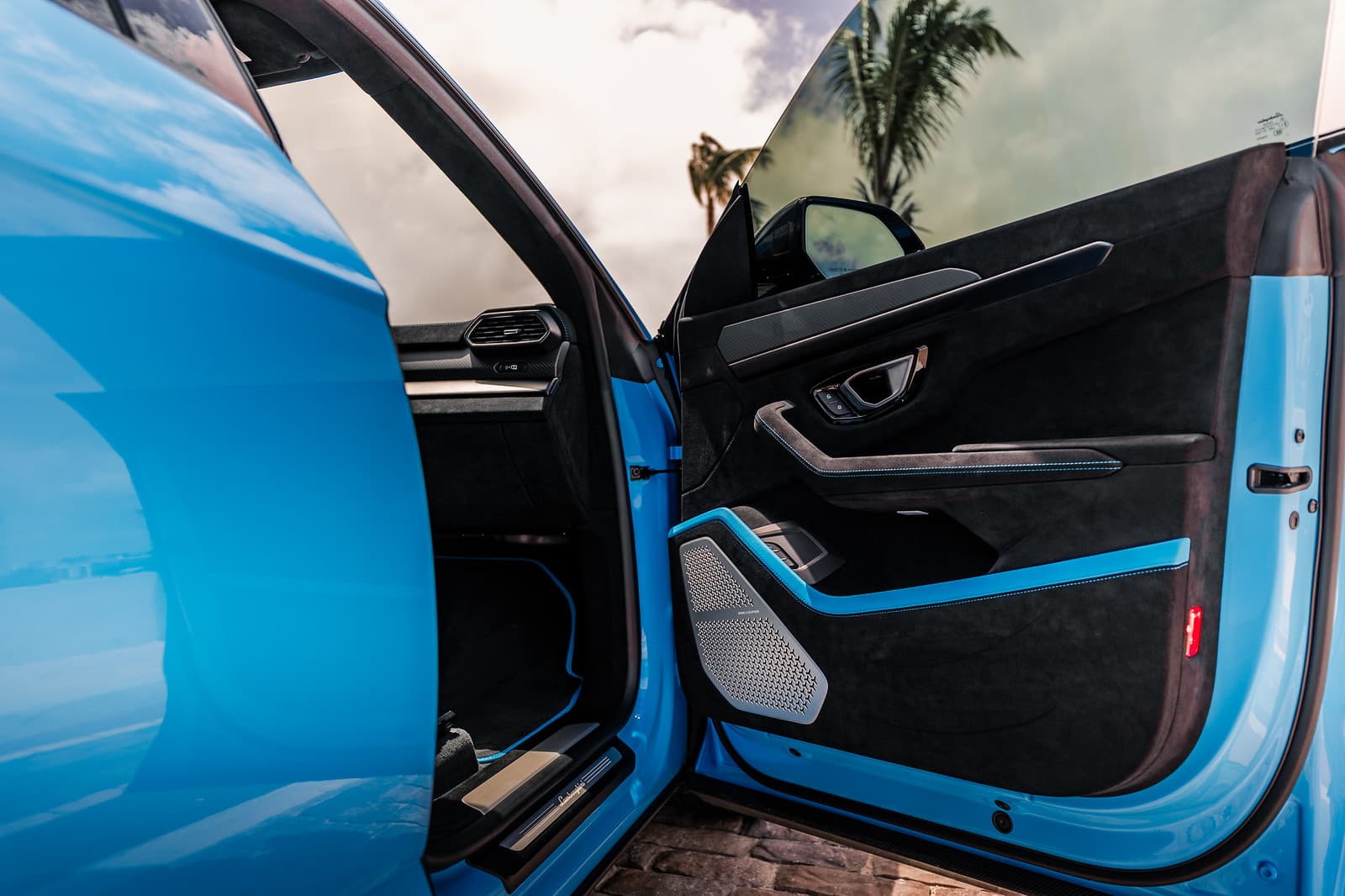 lamborghini-urus-performante-2024