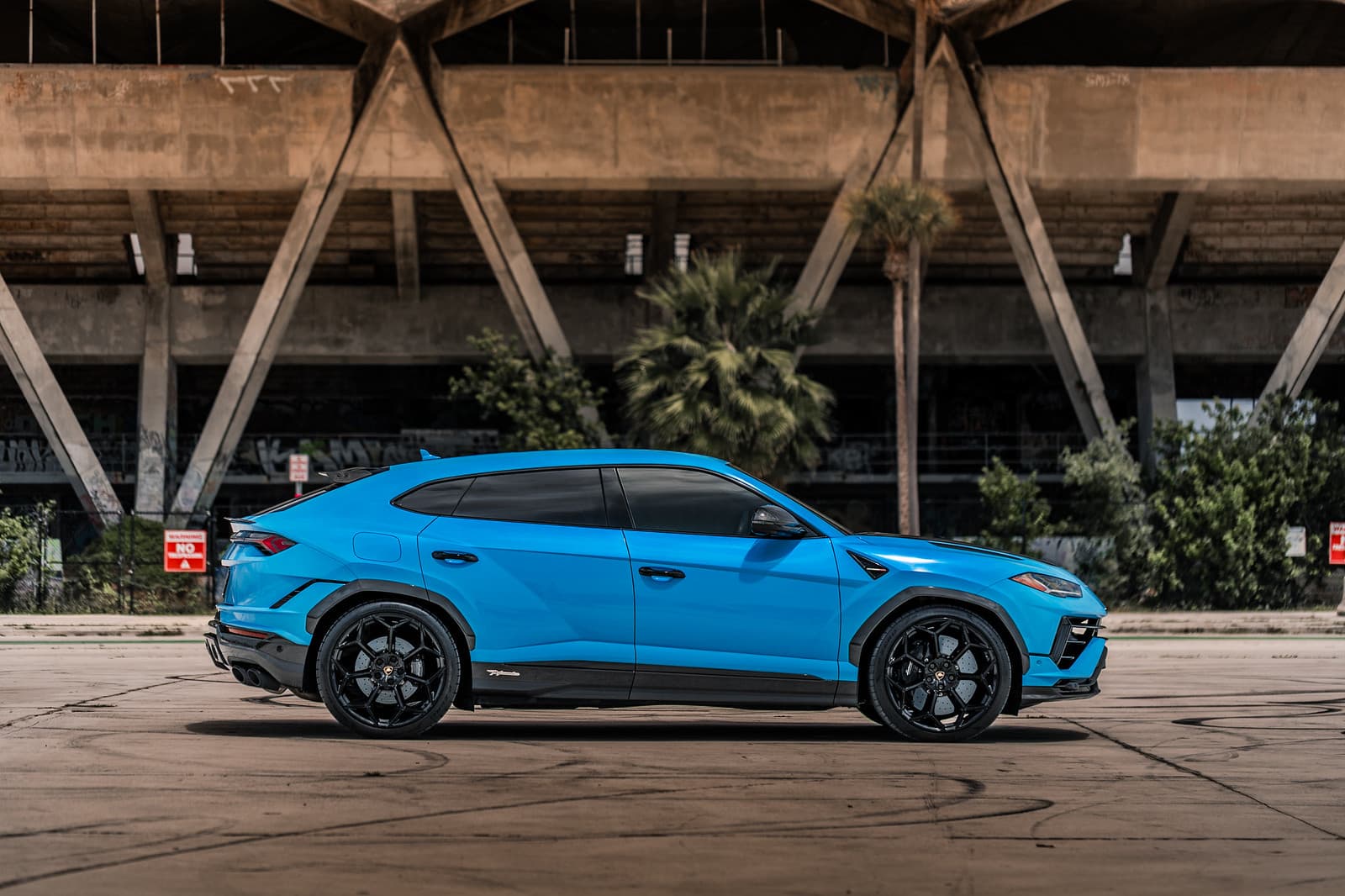 lamborghini-urus-performante-2024