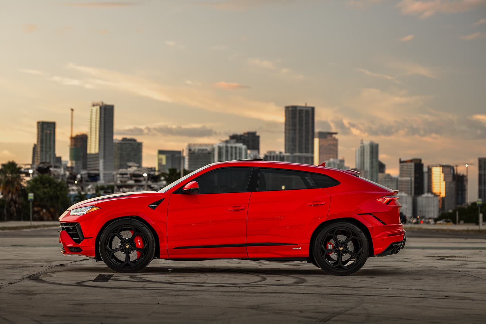 lamborghini-urus-s