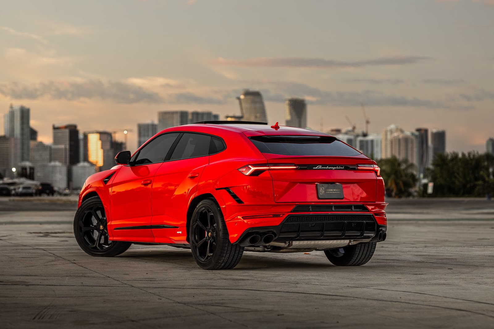 lamborghini-urus-s