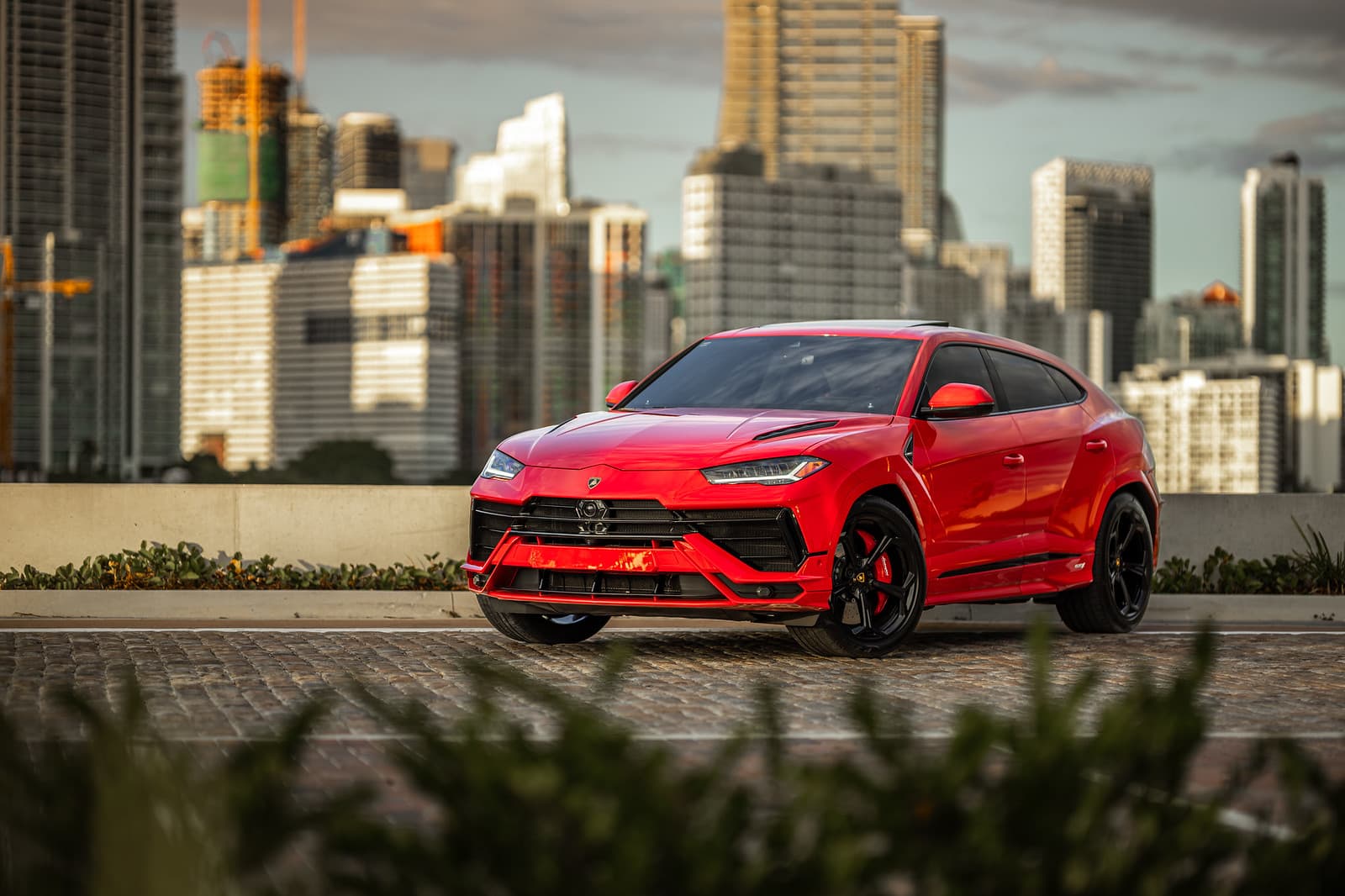 lamborghini-urus-s