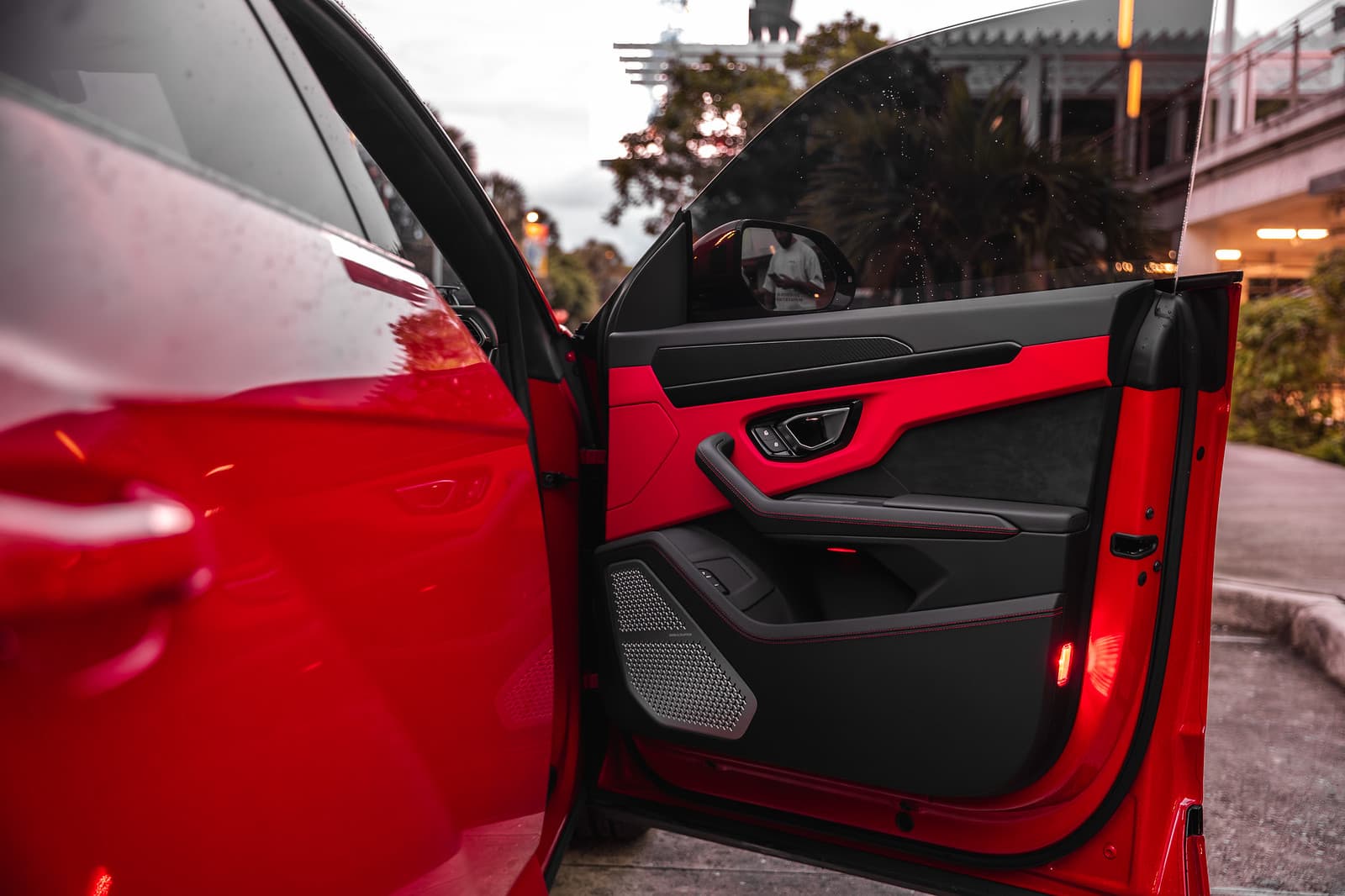lamborghini-urus-s