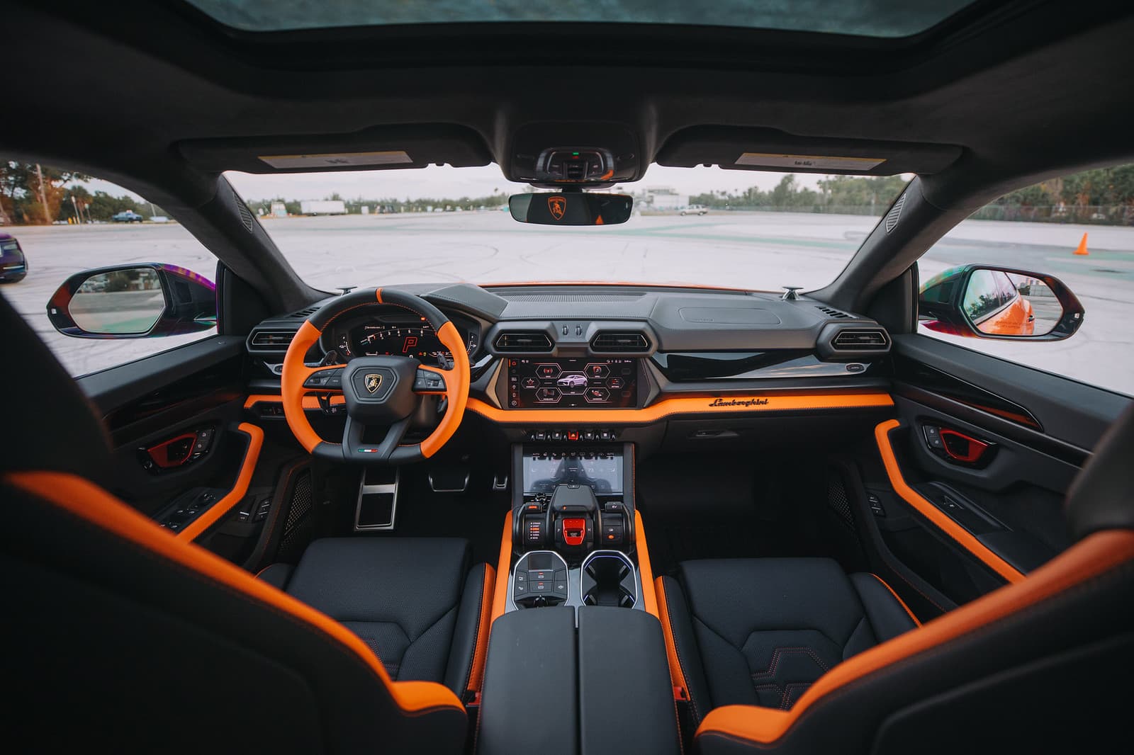 lamborghini-urus-se-2026