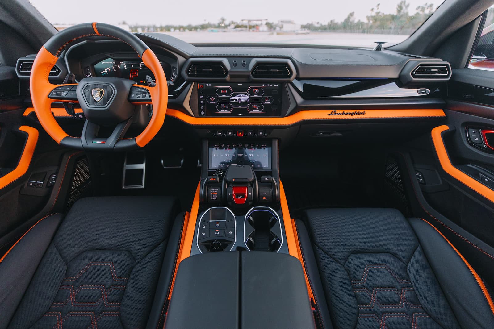 lamborghini-urus-se-2026