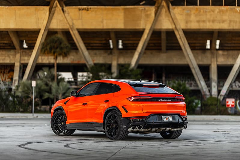 lamborghini-urus-se-2026