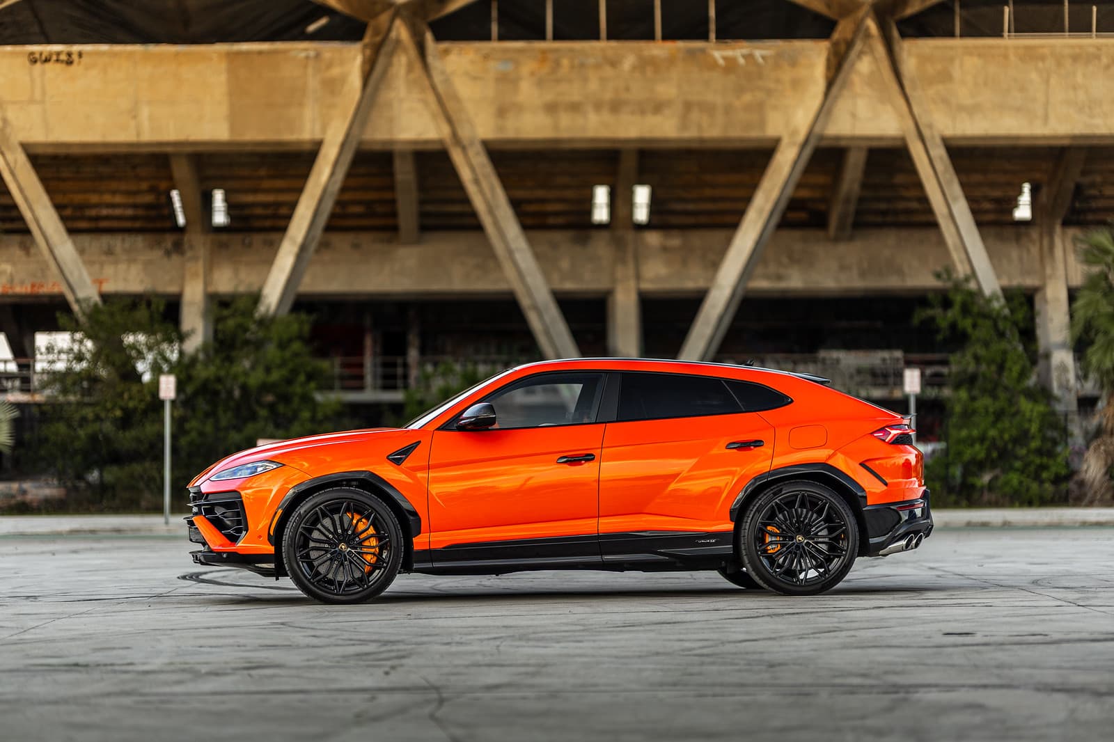lamborghini-urus-se-2026