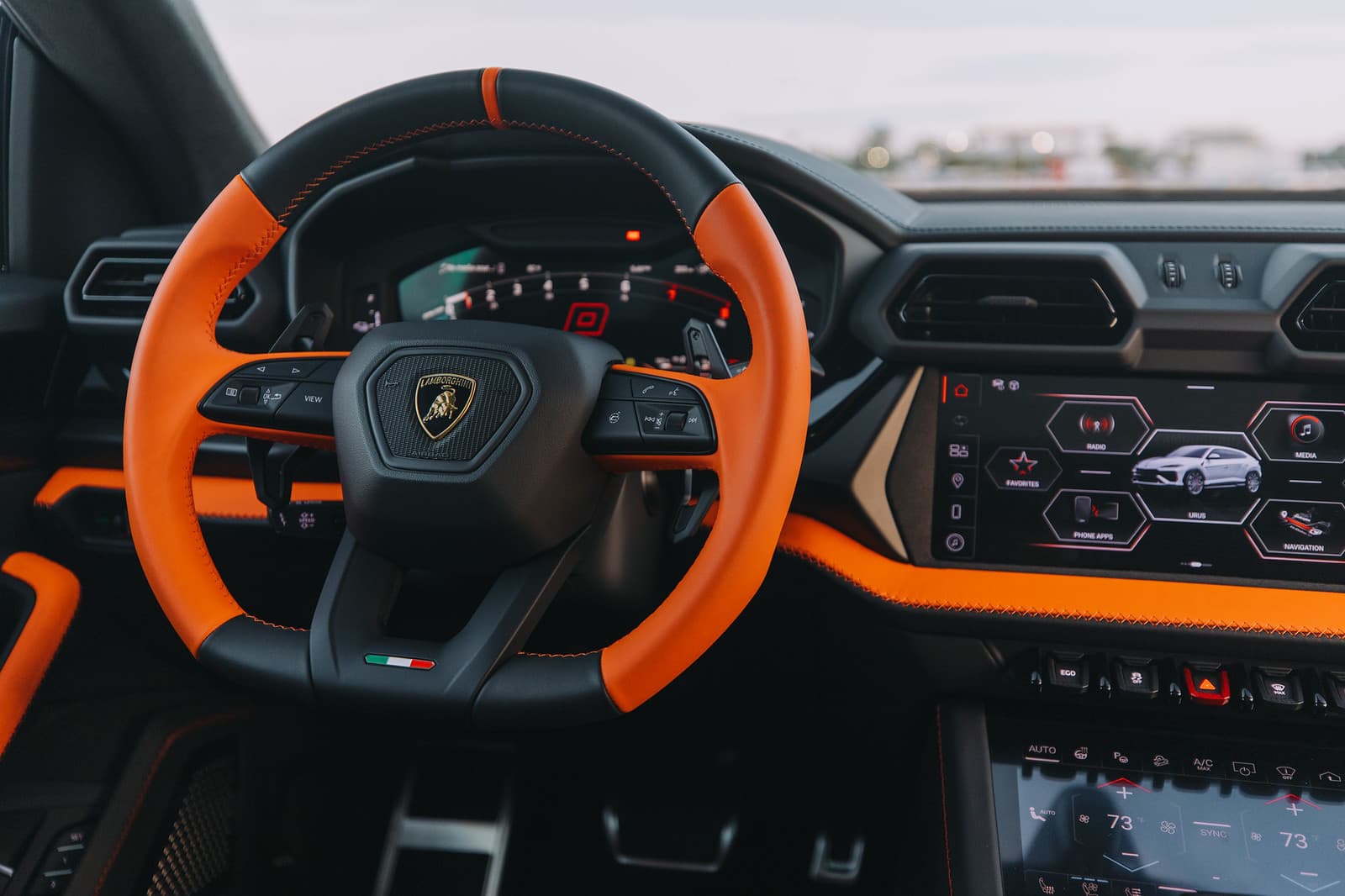 lamborghini-urus-se-2026