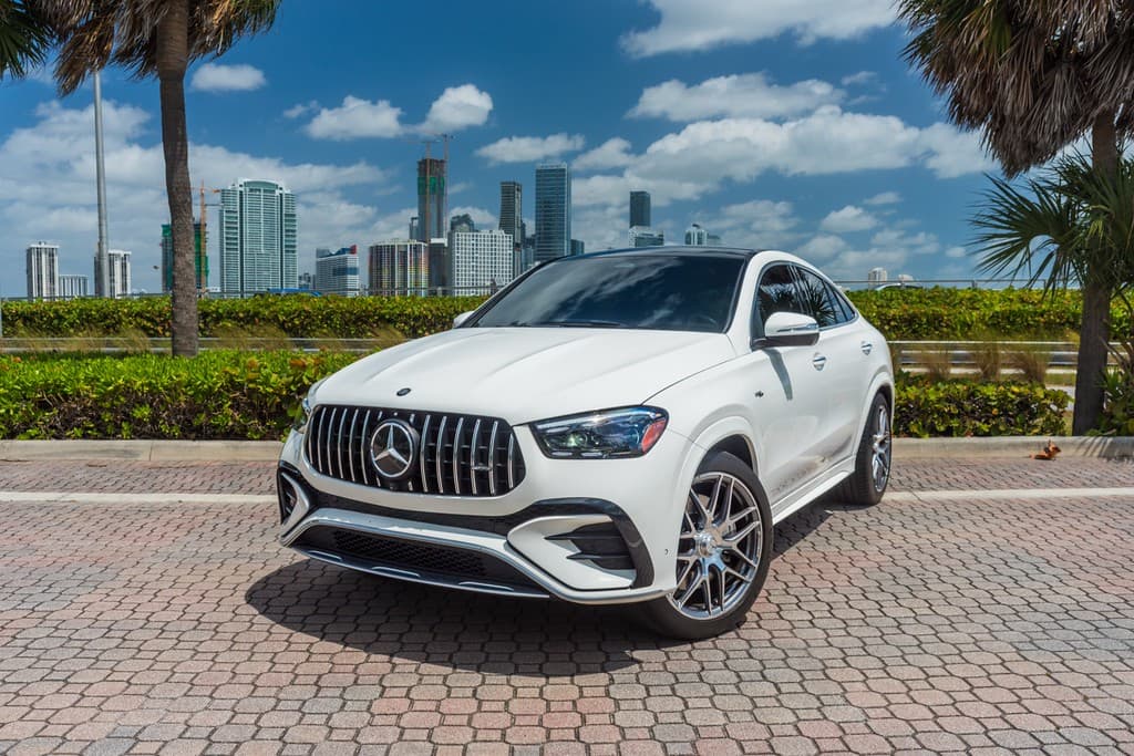 mercedes-benz-gle53-whiteblack