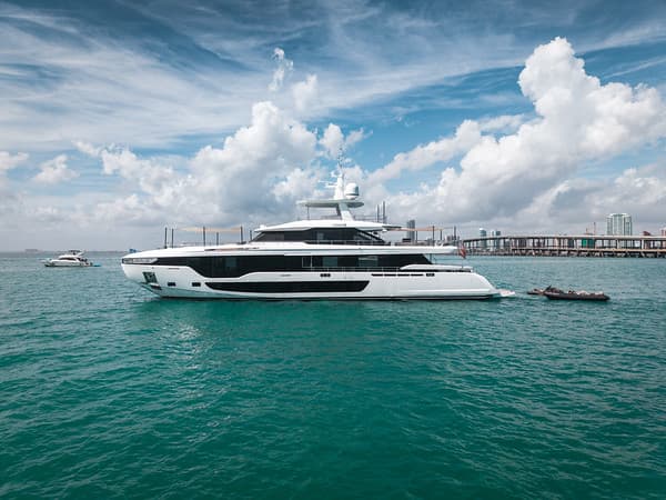 118-azimut-grande-tycoon