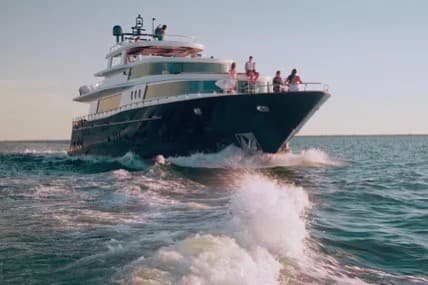 135ft-w-jacuzzi