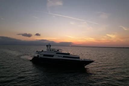 135ft-w-jacuzzi