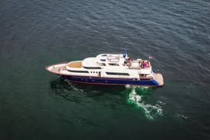 135ft-w-jacuzzi