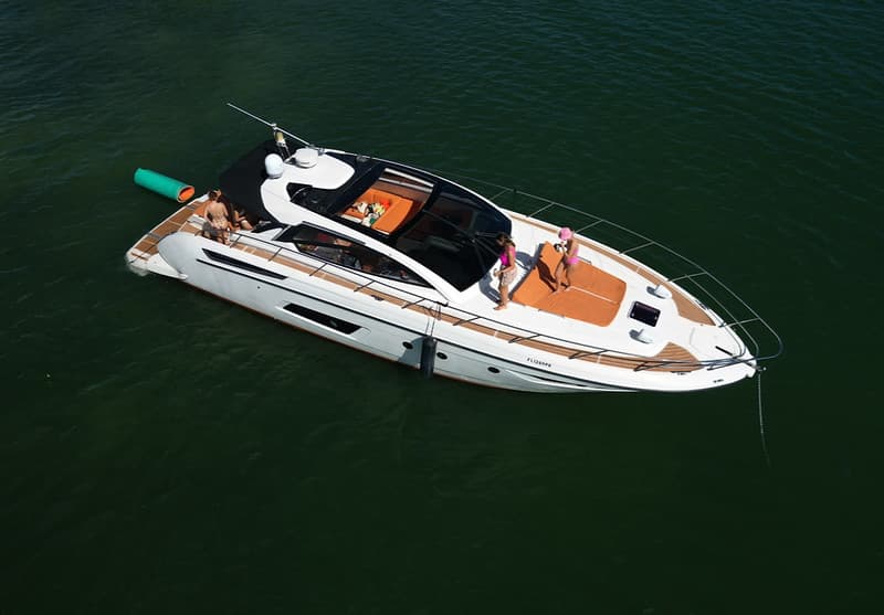 52ft-azimut-sport-luxury-yacht