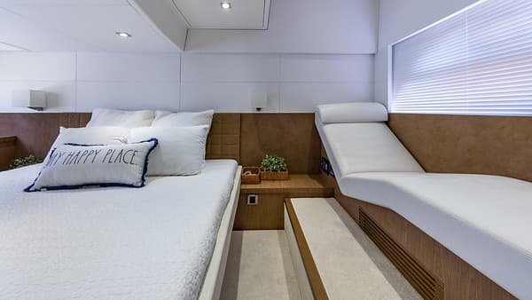 52ft-the-ark-flybridge-yacht