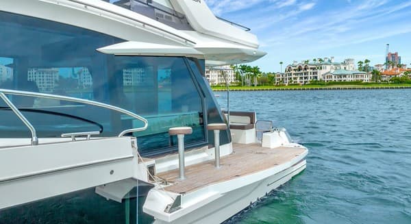 53ft-2023-galeon-yacht