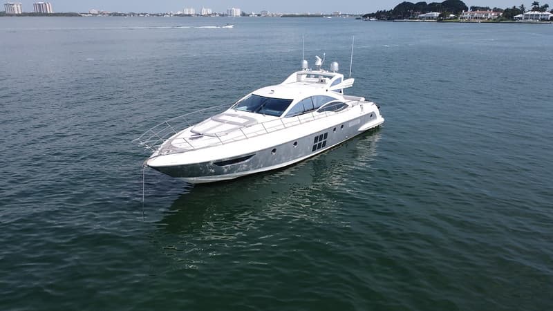 63ft-life-is-great-yacht
