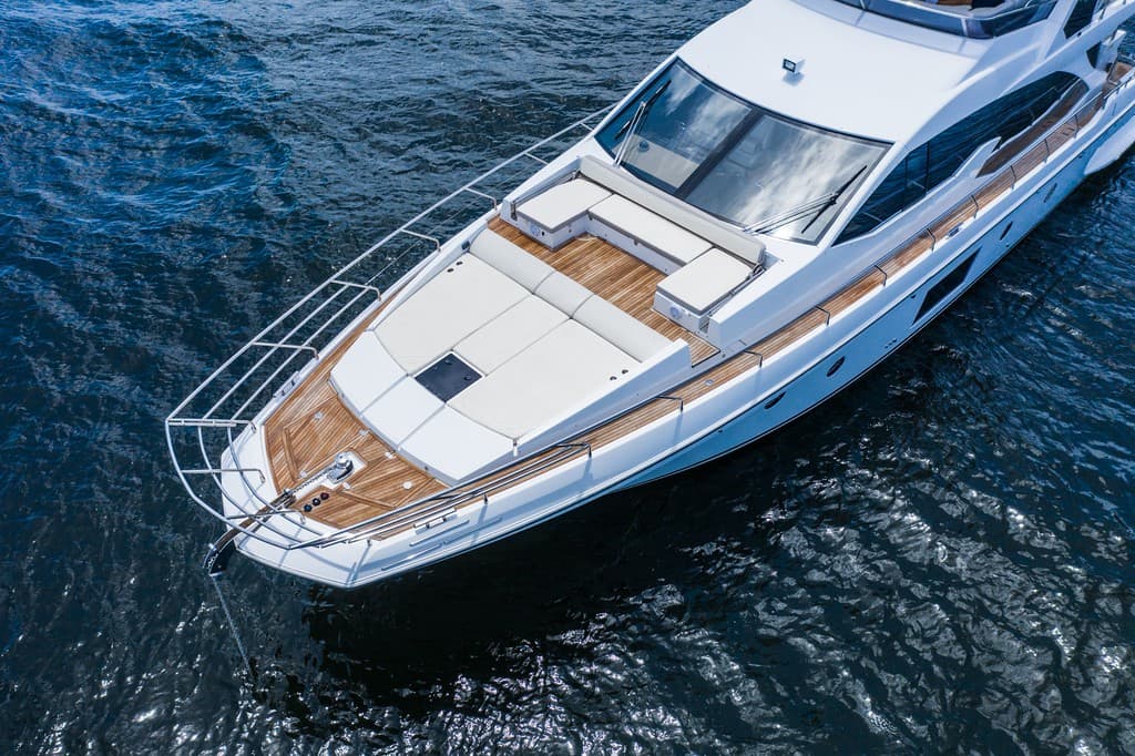 70ft-azimut-fly-le-grand-bleu-ya