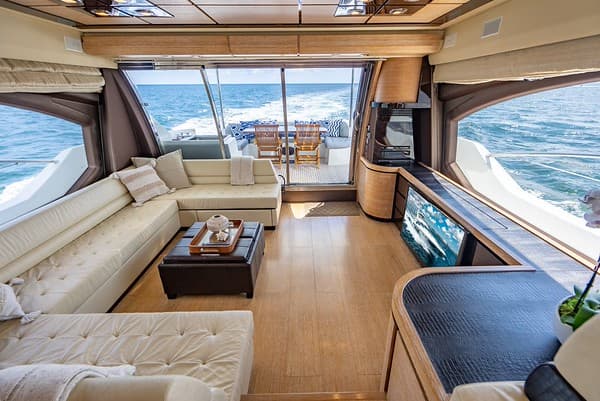 70ft-azimut-flybridge-days-like