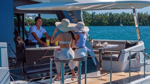 70ft-galeon-yacht